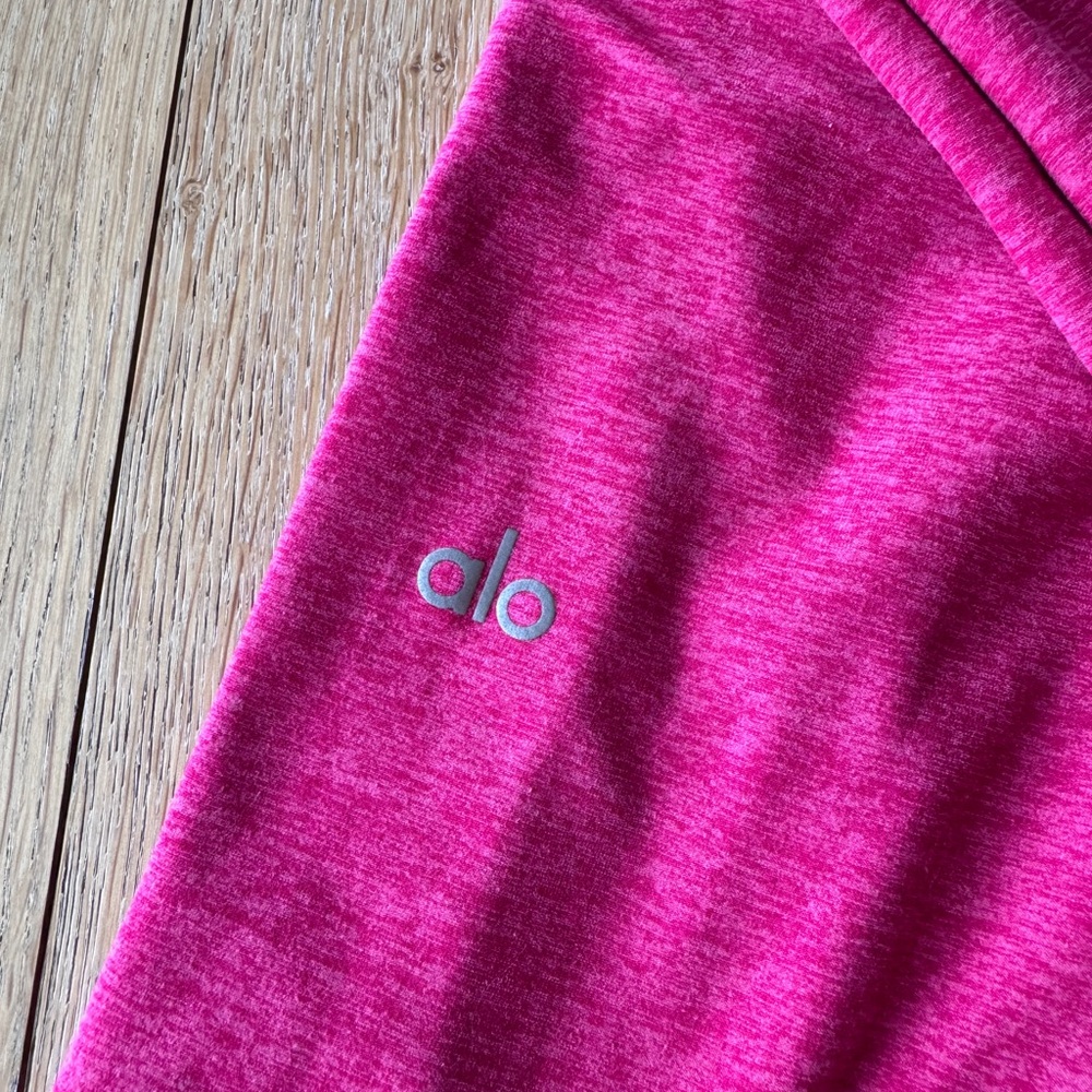 ALO Yoga Pink Ankle & Cropped Pants- small
